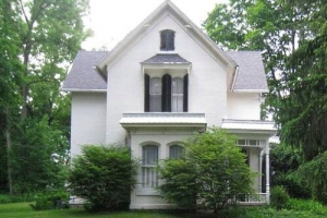 Beautiful suited family gathering / old friends weekend out ” Going back to Indiana” – Arizona | USA