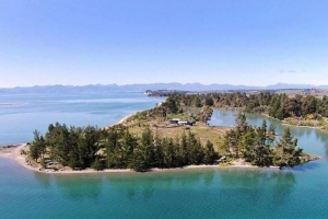 Jacket iSland - Motueka | New Zealand