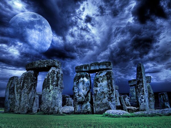 Windsor, Stonehenge & Bath Private Tour