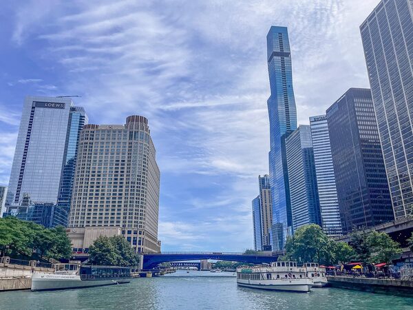 Chicago River Cruises